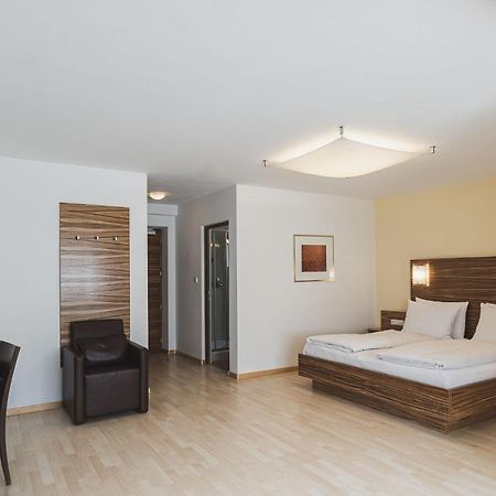 Hotel Broetz Rasun di Sotto Bagian luar foto