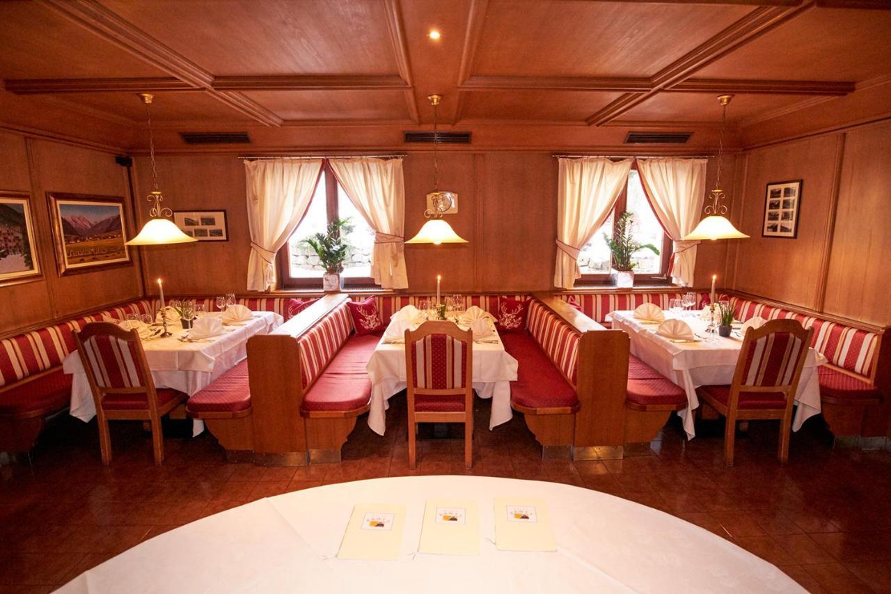 Hotel Broetz Rasun di Sotto Bagian luar foto