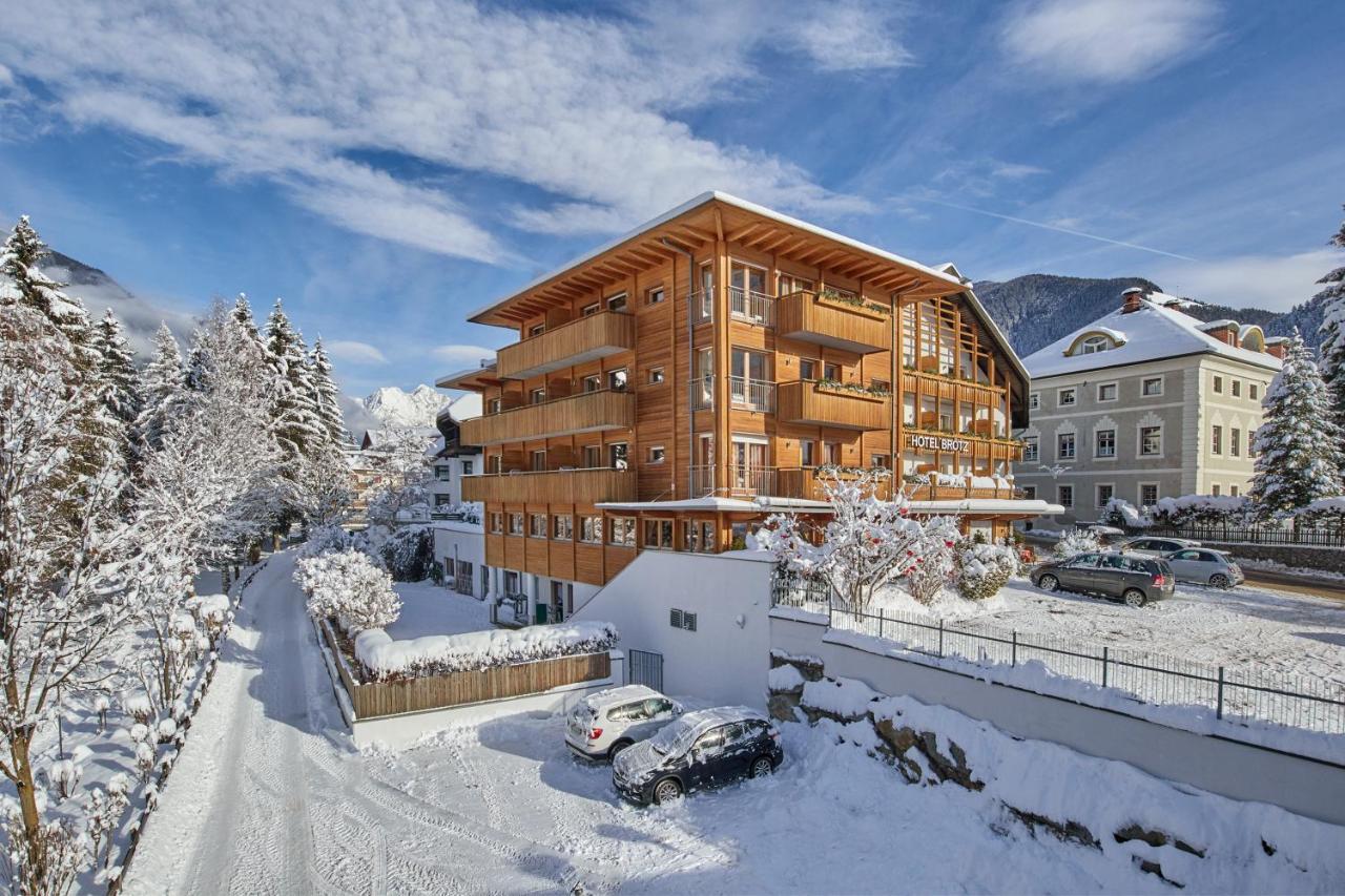 Hotel Broetz Rasun di Sotto Bagian luar foto