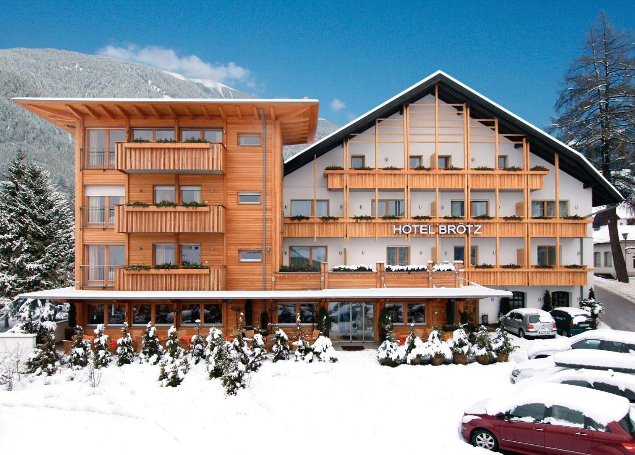 Hotel Broetz Rasun di Sotto Bagian luar foto