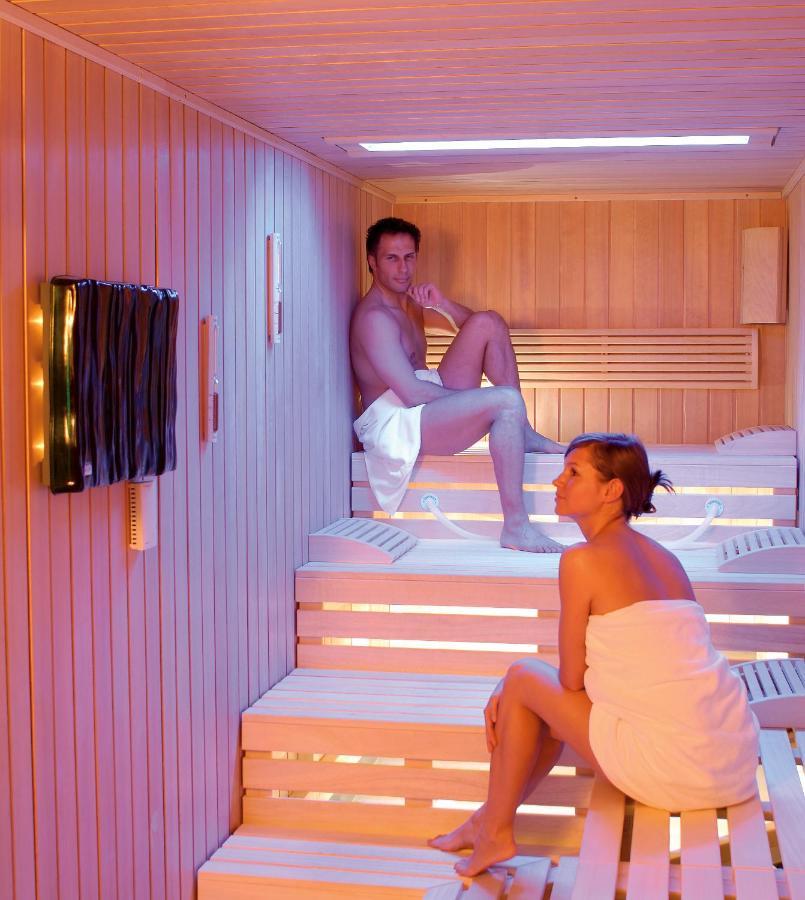 Hotel Broetz Rasun di Sotto Bagian luar foto