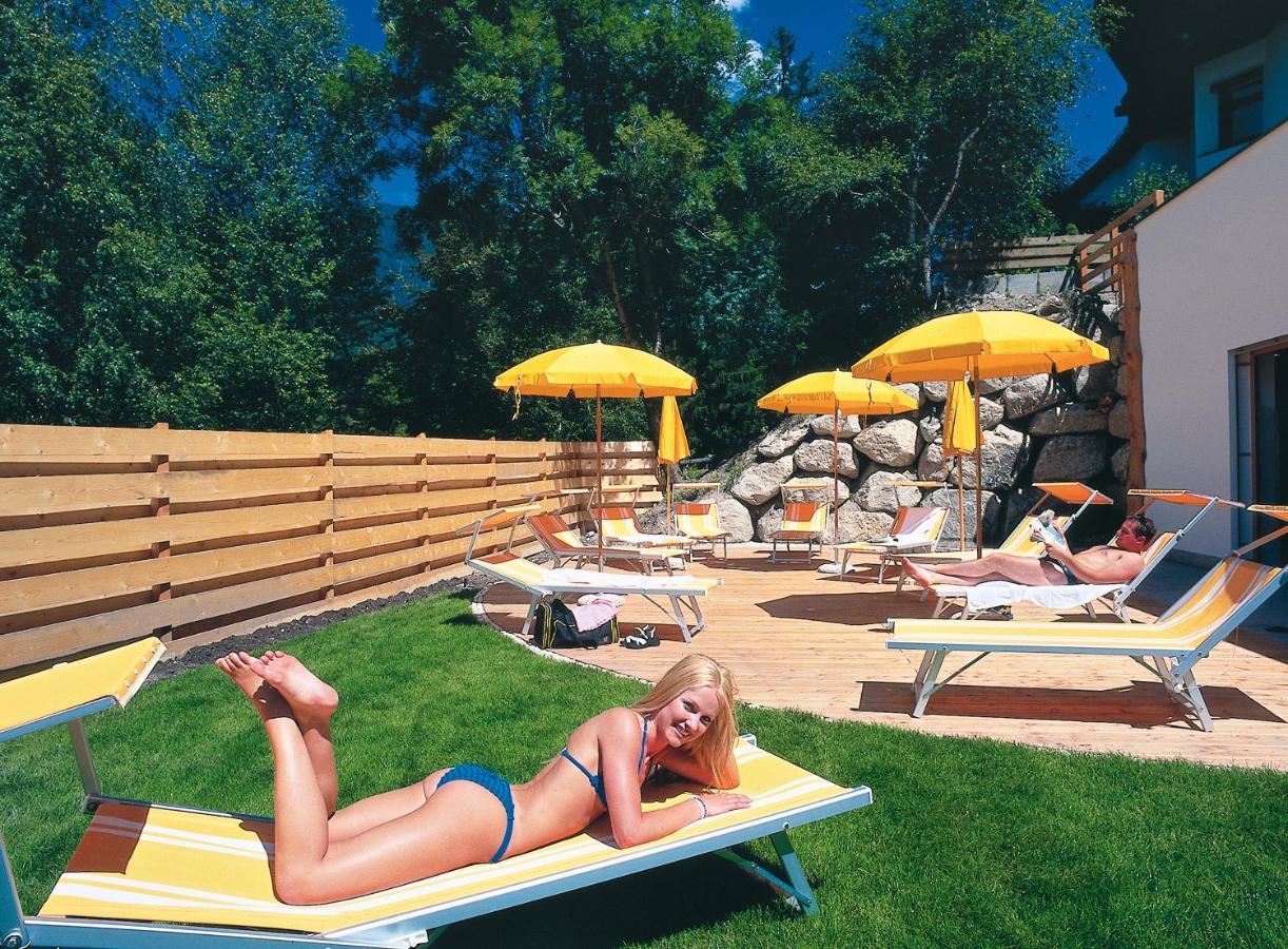 Hotel Broetz Rasun di Sotto Bagian luar foto