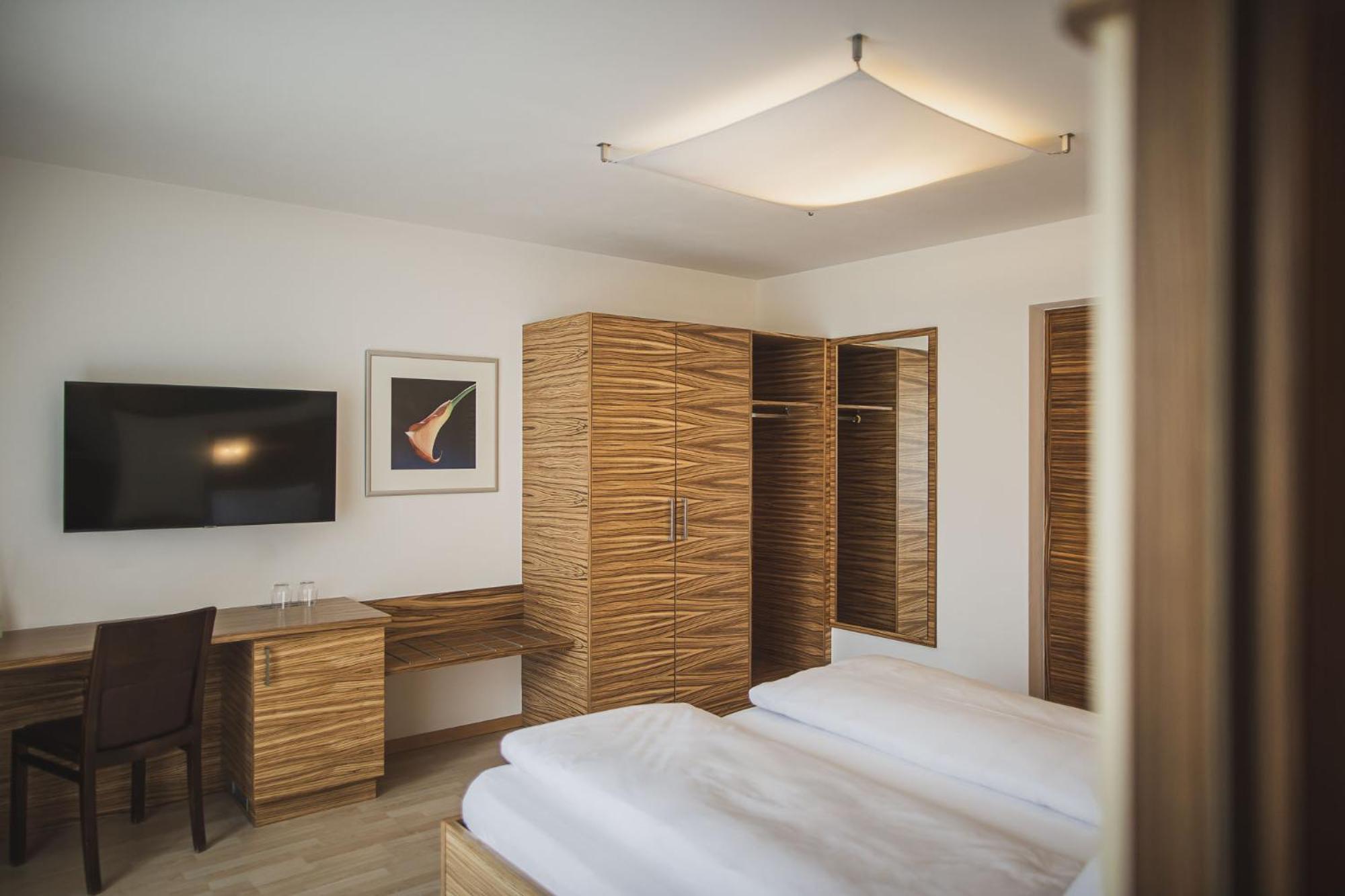 Hotel Broetz Rasun di Sotto Bagian luar foto
